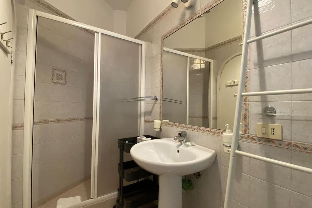 Vicolo Del Bologna Apartment Rome Exterior photo